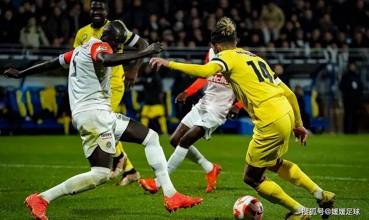 澳客入口-亚洲足球赛事的激情值得深入探讨