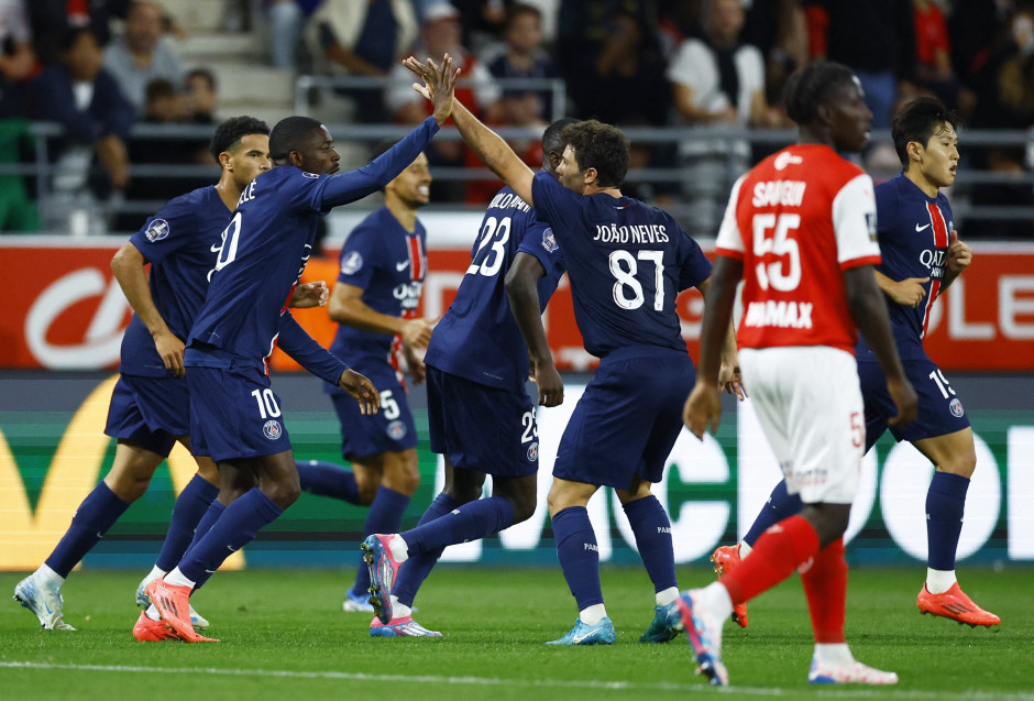 包含摩纳哥在客场一战获胜,士气飙升的词条