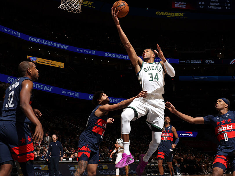 澳客直播-雄鹿险胜黄蜂，继续领先东部