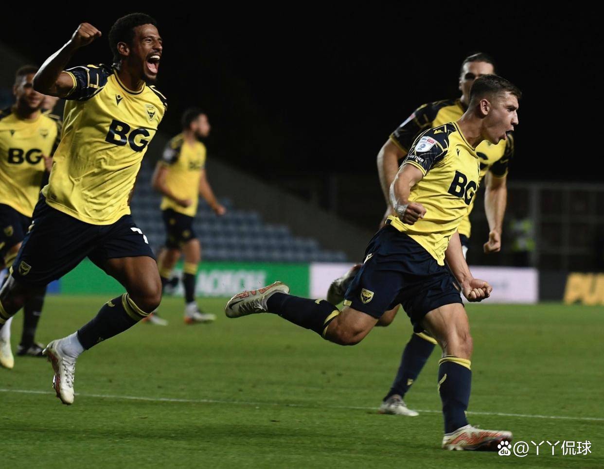 澳客登录入口-利兹联悍然备战，正面迎战对手