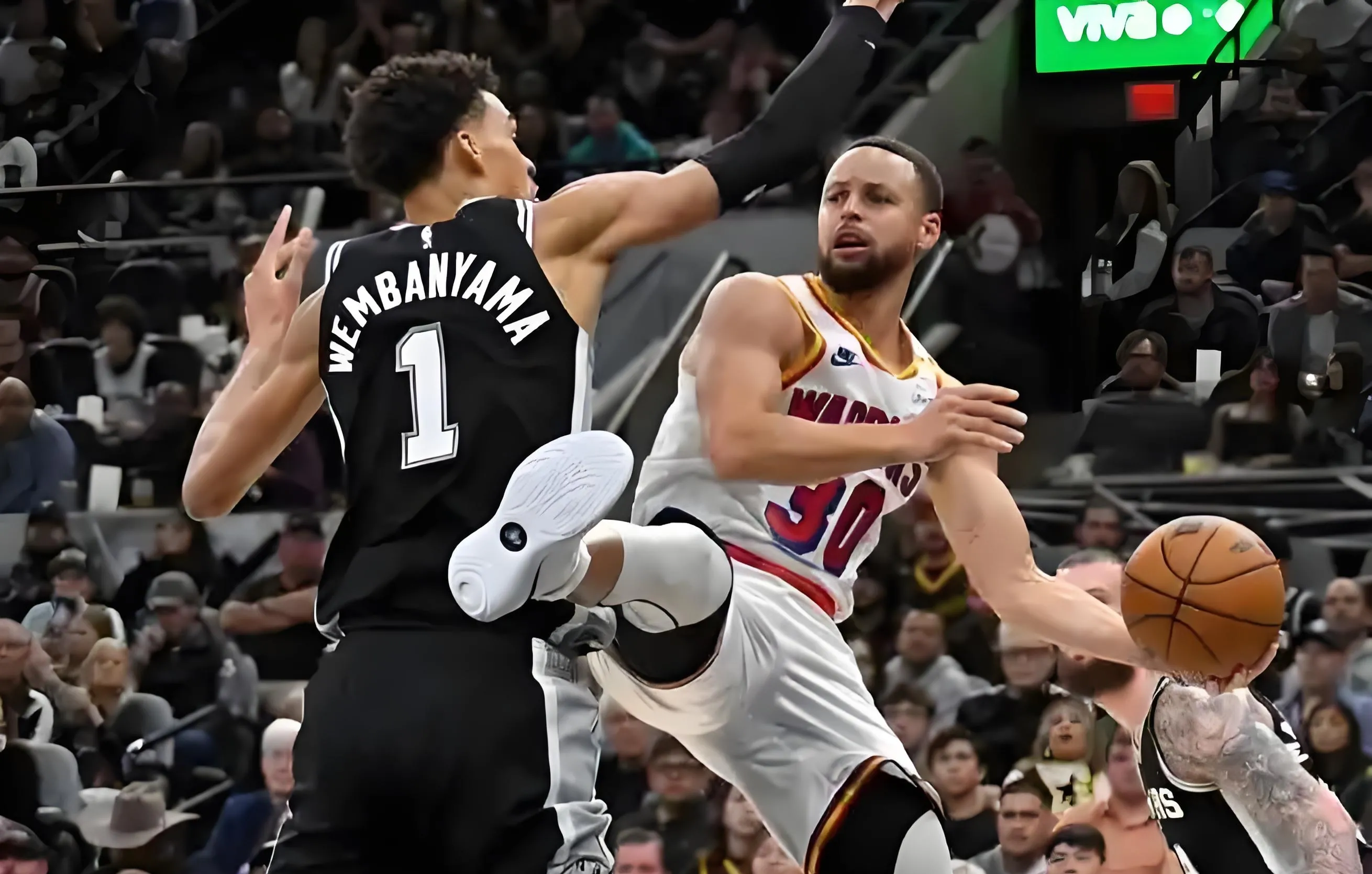 澳客电竞-太阳队大胜马刺,夺取西部头名